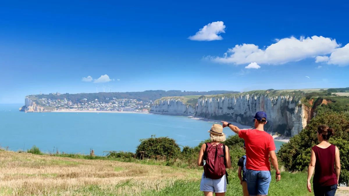 Camping Les Falaises De Toussaint