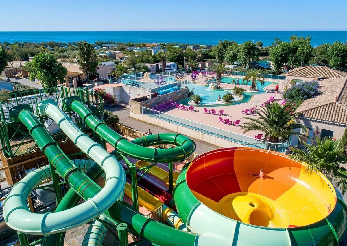 Camping Les Flots Bleus in Vias