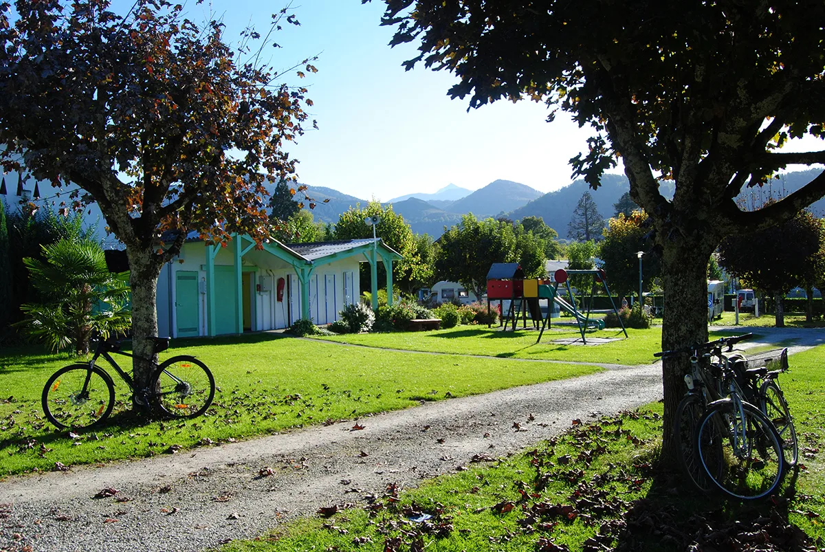 Camping Les Fruitiers in Bagnères-de-Bigorre