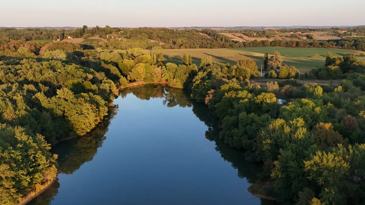 Camping Les Lacs D'Armagnac in Bretagne-d'Armagnac