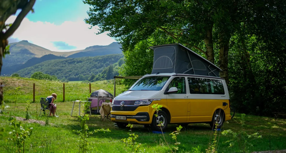 Camping Les Monts Du Cantal in Le Claux