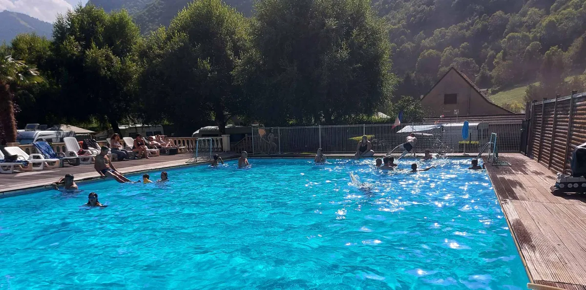 Camping Les Myrtilles in Moustajon