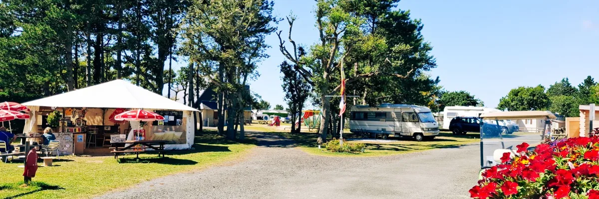 Camping Les Peupliers in Annoville