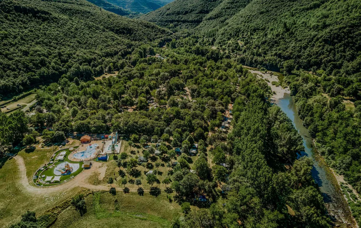 Camping Les Plans in Mialet