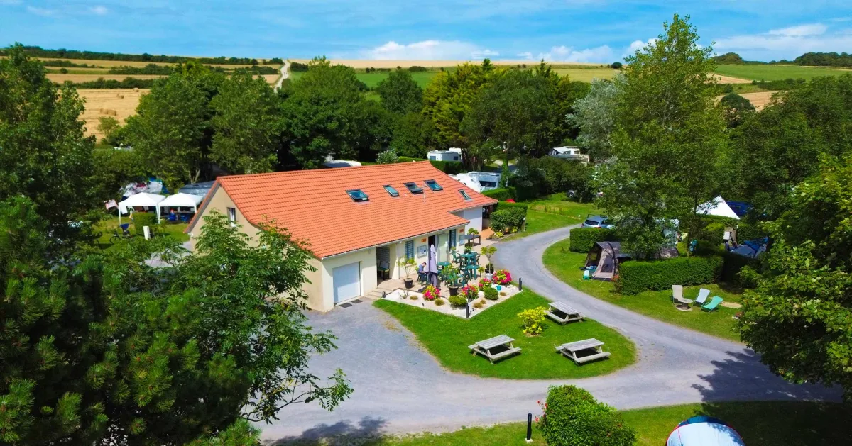 Camping Les Primevères — Leubringhen