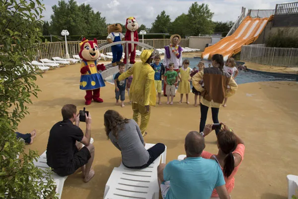 Camping Capfun 5 étoiles Les Vikings in Saint-Jean-de-la-Rivière — foto 18