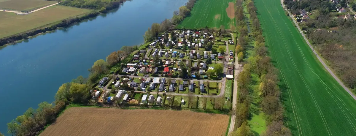 Camping Loisirs Des Groux — Mousseaux-Sur-Seine