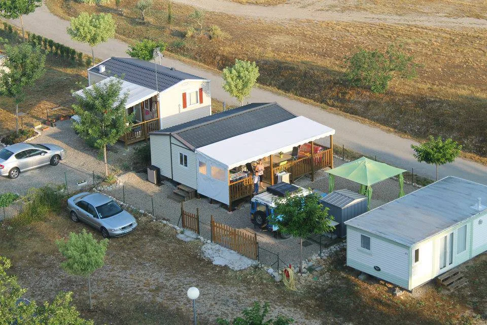 Camping Mas Saint Pierre in Saint-Julien-d'Asse