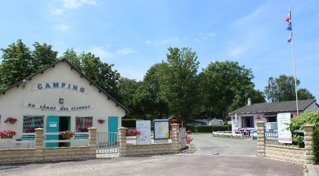 Camping Municipal Au Chant Des Oiseaux — Friaucourt