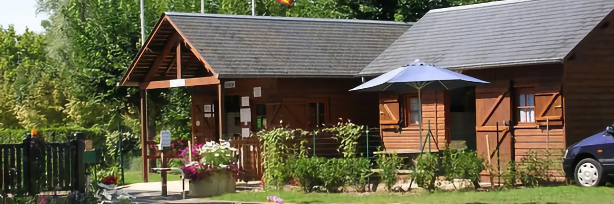 Camping Municipal De La Saulaie in La Charité-sur-Loire