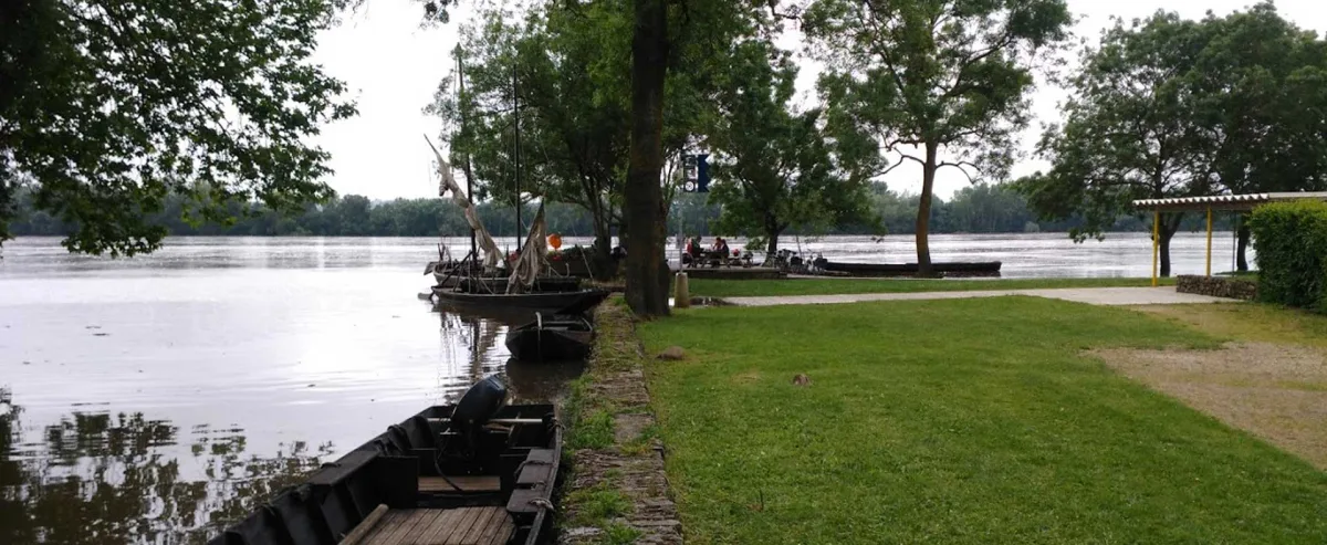 Camping Municipal Du Port — La Possonnière