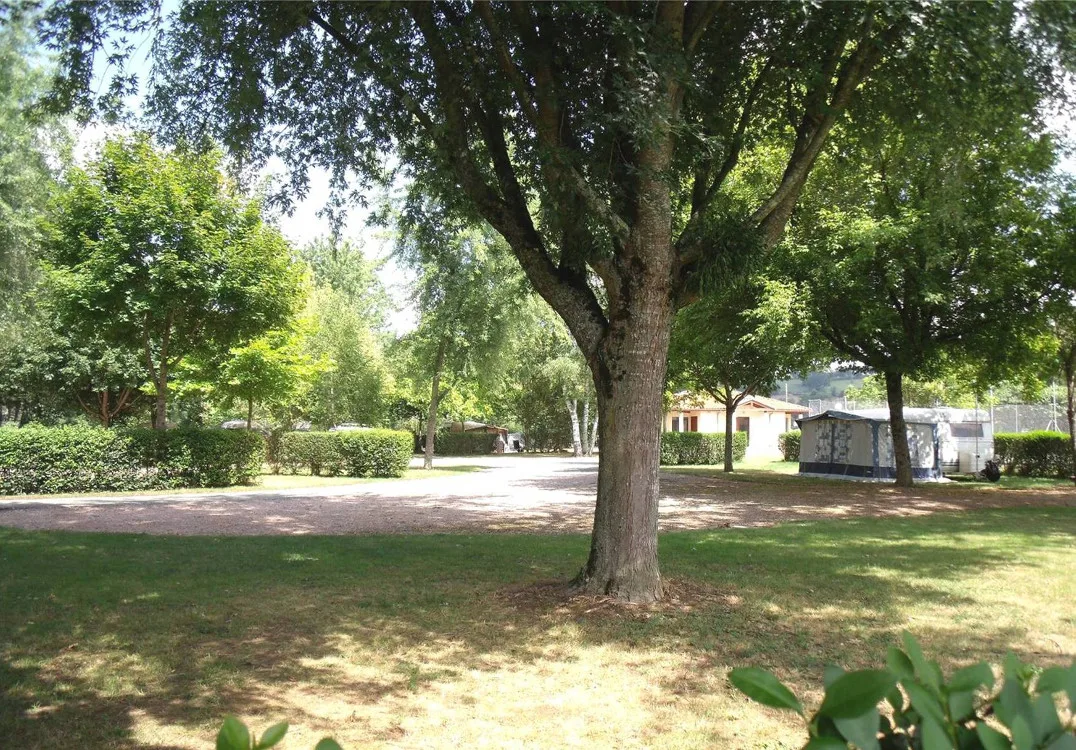 Camping Municipal Le Vert in Maurs
