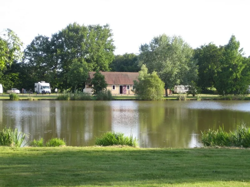 Camping Municipal Les Millots in Rosnay