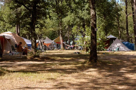 Camping Naturiste Le Fiscalou — Puycelsi