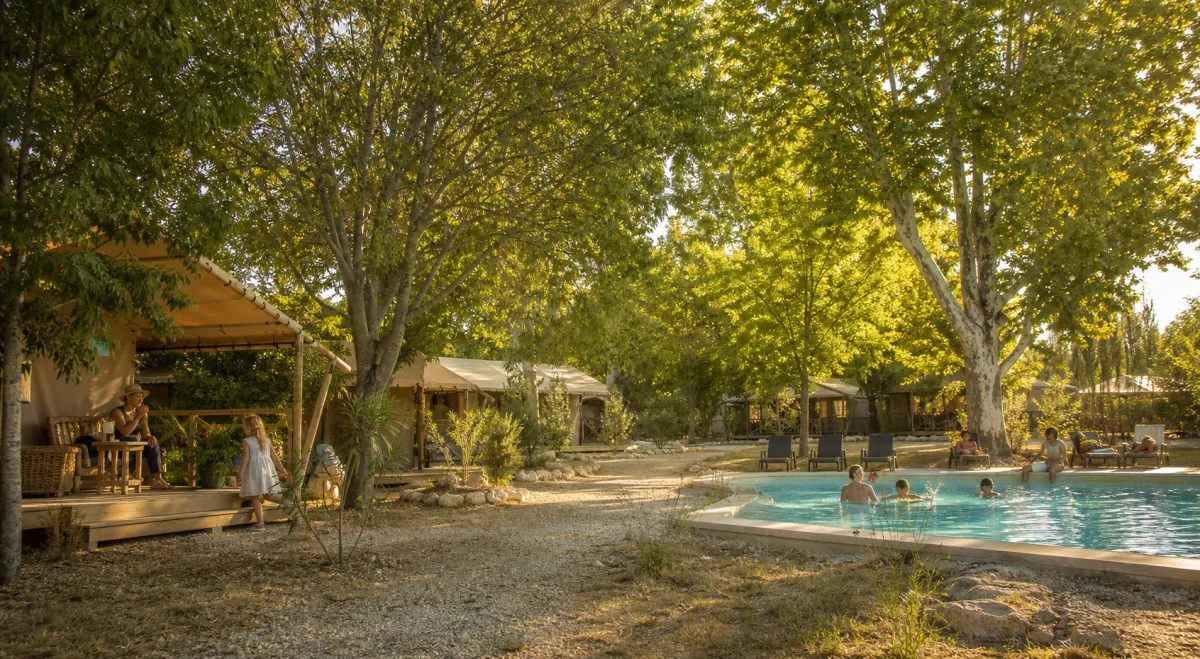 Camping Nostradamus — Salon-De-Provence
