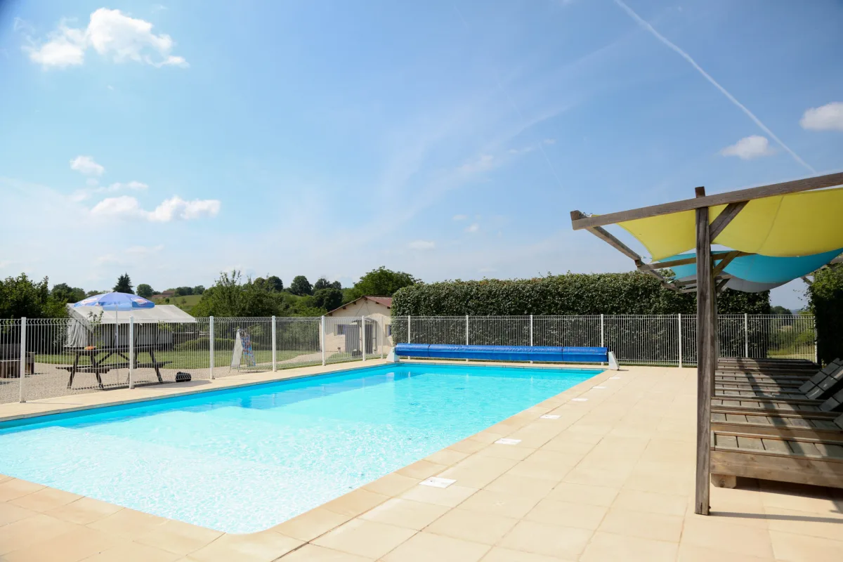 Camping Place De La Famille in Jayac