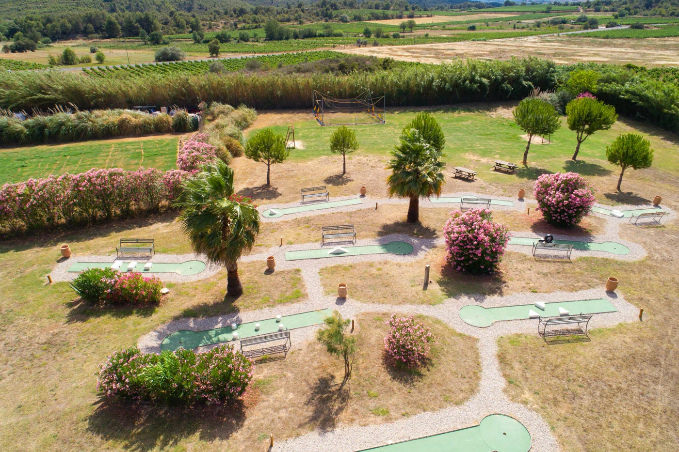 Camping Résidentiel La Pinède in Castelnau-de-Guers — Foto 9