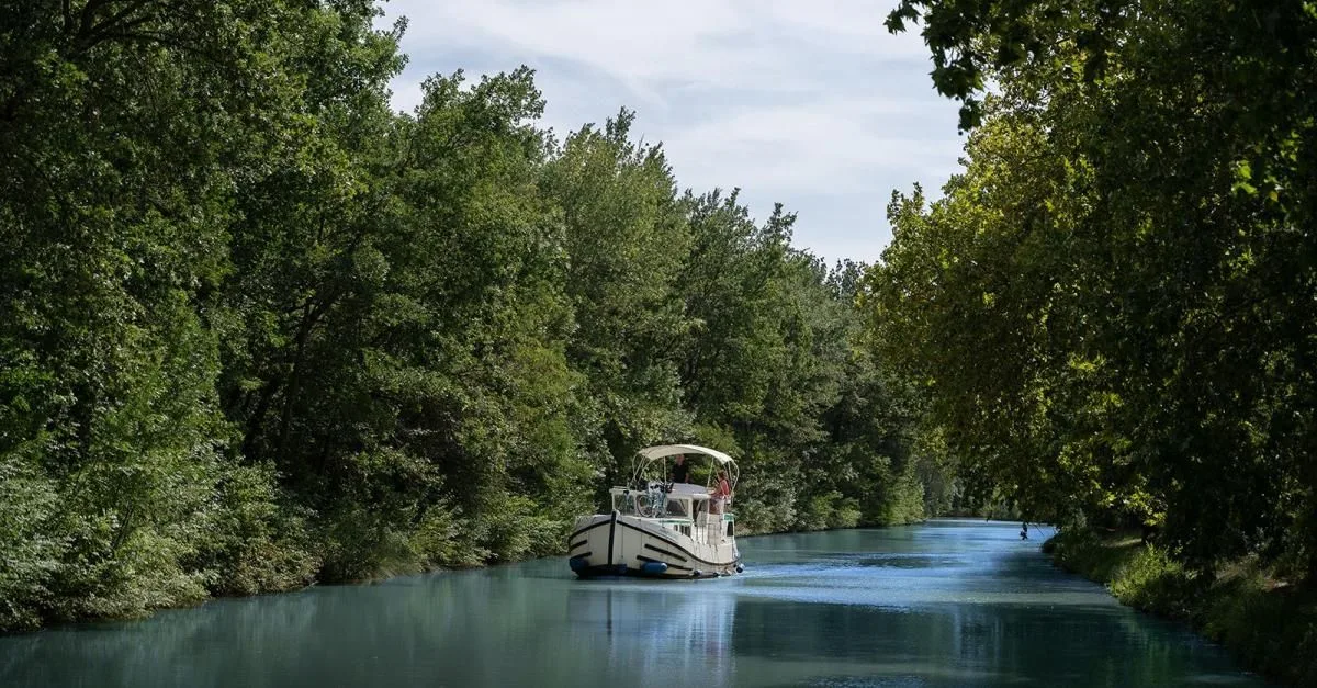 Camping Saintes Grandes Rives — Saintes