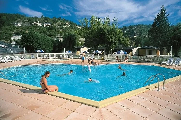Camping Village Gavaudan Aubrac — Marvejols