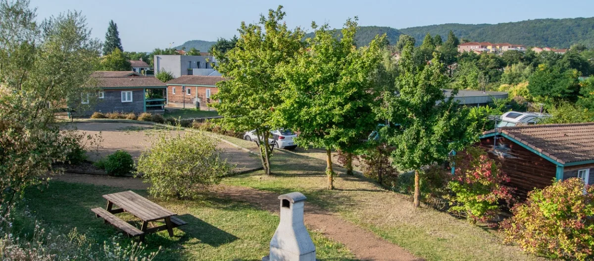 Camping Volvic Pierre Et Sources