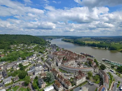 Camping Barre-Y-Va in Rives-en-Seine