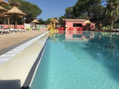 Camping Campinus in Roquebrune-sur-Argens