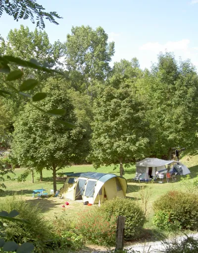 Camping Carrique in Alos-Sibas-Abense