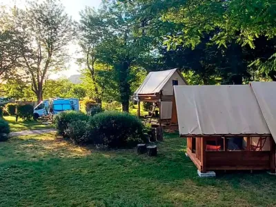 Camping Castanhada in Chambonas
