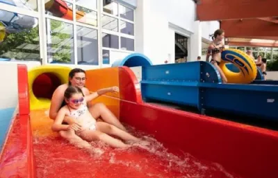Camping Château De Lez-Eaux in Saint-Aubin-des-Préaux