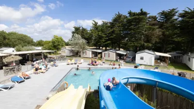 Camping Clos Mer Et Nature in Saint-Michel-Chef-Chef