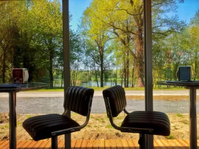 Camping De La Chênaie in Laon