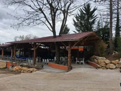 Camping De La Grande Prade in La Cassagne
