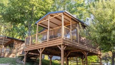 Camping De La Haute Sioule in Saint-Bonnet-Près-Orcival