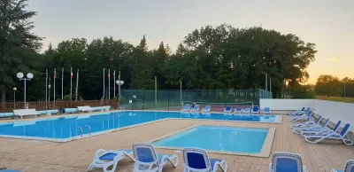 Camping De Maillac in Sainte-Nathalène
