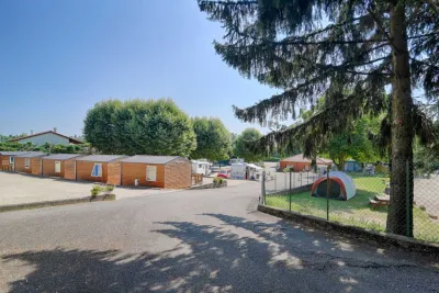 Camping Des Barolles in Saint-Genis-Laval