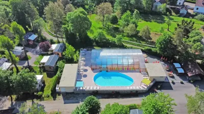 Camping Des Pêcheurs in Pont-de-Poitte