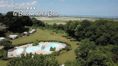 Camping Du Balcon De La Baie in Saint-Marcan