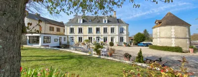Camping Du Château De Bouafles