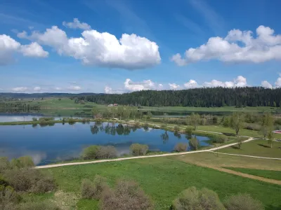 Camping Du Lac in Labergement-Sainte-Marie