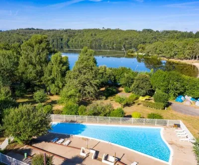 Camping Du Lac De Saint-Pardoux