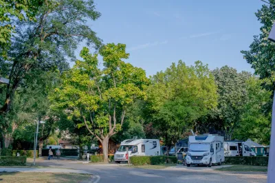 Camping Du Rouergue in Villefranche-de-Rouergue