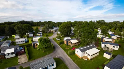 Camping Entre Terre Et Mer in Pont-Scorff
