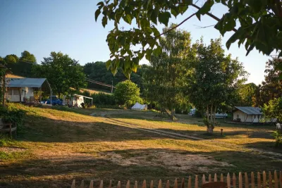 Camping Fausto in Crozon-sur-Vauvre