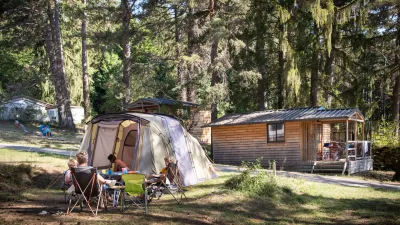 Camping Huttopia Divonne-Les-Bains