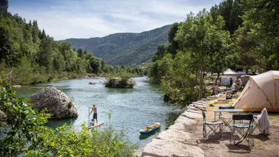 Camping Huttopia Gorges Du Tarn à Les Vignes