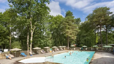 Camping Huttopia Lac De Sillé à Sillé-le-Guillaume