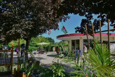 Camping L'Eau Vive in Les Églisottes-et-Chalaures