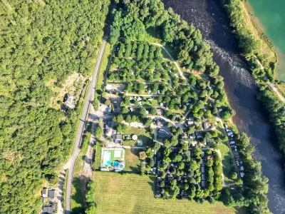 Camping L'Écho Du Malpas in Monceaux-sur-Dordogne