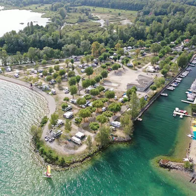 Camping L'Île Aux Cygnes in Le Bourget-du-Lac