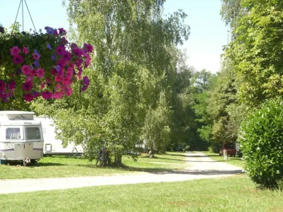 Camping L'Orée Des Bois in Sciez
